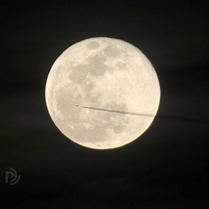 4K views · 111 reactions | Flight to the moon. ✈️ Captured last week above Los Angeles. Music: Clint Mansell | Chris Pritchard - chrispZERO | Facebook