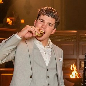 The Traitors finalists Harry and Mollie share interesting show secrets