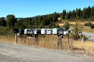 After Hefty Algorithmic Pay Cut, Rural Mail Carriers Are Getting 'a Huge Slap In the Face' From Union