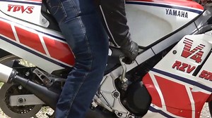 what its like to ride on the Yamaha RZV500r for the first time with commentry | Suzuki rgv250 owners club