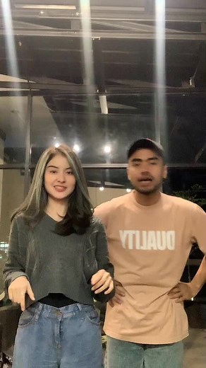 Exploring Gestural Communication Through Dance