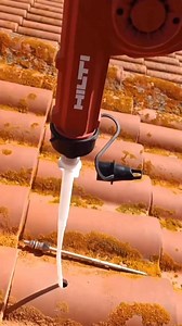 Comment préparer la fixation sur une tuile ? #btp #tuile #préparation