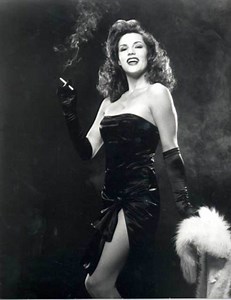 A Woman's Guide to Seduction and Clothes a Girl Should Wear When Attracting Men