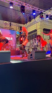 It’s always lovely to see Mary Jane Girls live especially in our hometown Los Angeles, California. You ladies did amazing on stage at #broadwaynightsla 🎼🔥 @rosiecowboys @rockinchicano @_fuckthehaterss @legacycholas @jessiej24.7 @supermaxib @mjg_cheri @makedalive @mastertrainerkanika ✨✨✨✨✨ . . . . . . . #oldiesvibe #maryjanegirls #allnightlong #80s #rose #reelsinstagram #reels #maryjane #80smusic #la #rickjames #music #oldschool #losangeles #live #raza #legacycholas #rockinchicano #downtownlosa