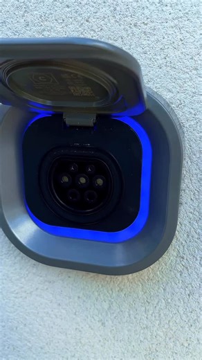 LIVE SPARKS on Instagram: "Smoothest Car Charger Install You Will Ever See! #EVCharger #InstallerLife #SyncEV #electrician #ukelectrician #sparky #onthetools #asmr #syncinstall #evcharger #evchargers #carcharger"