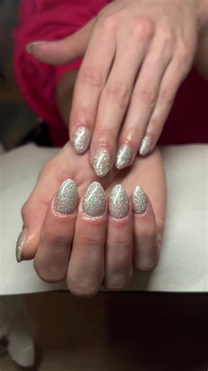 Lines of light 😚💨 want to create the perfect acrylic apex? Follow these steps… 1) link in bio 2) book our acrylic course 3) eat acrylic downnnn! @MerakiProfessional #nailcourse #nailacademyireland #nailtraining #acrylic