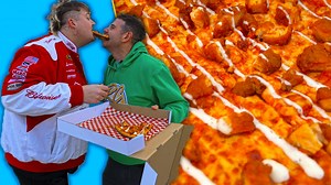 6.4K views · 109 reactions | Jelly Roll's Drummer Buffalo Chicken Pizza Review! #foodreview #PizzaReview #welland | Pizza Review Joe | Facebook