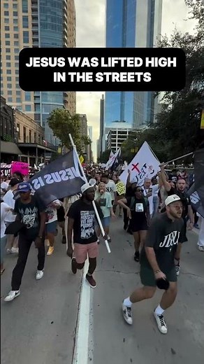 When a City Lifts the Name of JESUS 🙌 The Streets Come Alive!