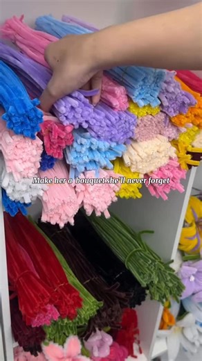 Giftify Flowers - Handmade Floral Gift Box 💐 on Instagram: "Step by step, twist by twist 💜 Watch your handmade bloom come to life 💐 Let’s make it real — Link in bio 🔗"