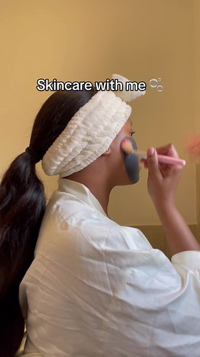 Skincare with me 🤍🫧 Skip the filter. Feel the @garnier_sa confidence! My every day confidence booster, the Garnier Pure Active 3-in-1 Charcaol wash, scrub and mask which reduces up to 99,5% pimple-causing germs from the 1st use followed by the Charcoal serum which leaves your skin with -44% pimples and -41% marks on acne prone skin. And dont be fooled by the colour, it leaves no residue. ;-) #garniersa #skincarewithme #skincareroutine #garnierskincare