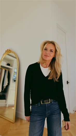 Erin Busbee on Instagram: "My travel outfit of the day! ✈️ To SHOP, comment TRAVEL. (You must be following me to receive my message with the details.) ~Erin xo Direct link: https://liketk.it/5PHWU #traveloutfit #travelootd #ootd #whatiwore"