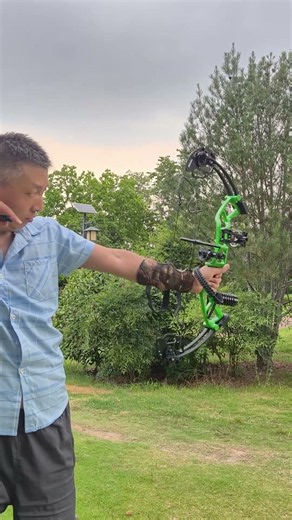 Outdoor archery with M2! What draw weight would you pick?👇
