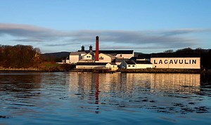 The 6 Most Picturesque Whisky Distilleries in The World to Visit and Tour