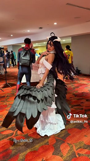 Stunning Overlord Cosplay Montages Featuring Albedo