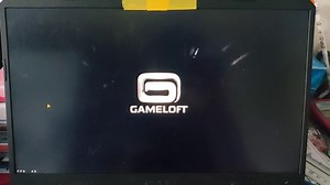 Impossible to bypass the license verification even after patching the APK (more details in the comment section)