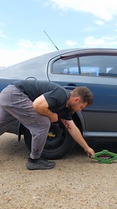 Car wheel hacks for road emergencies | Wood Mood