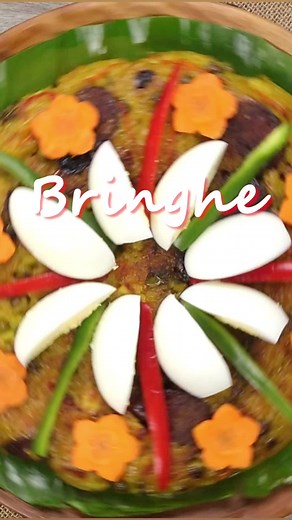 Try this one-pan rice dish complete with meat and veggies. So hearty and tasty! | Kawaling Pinoy Recipe Blog