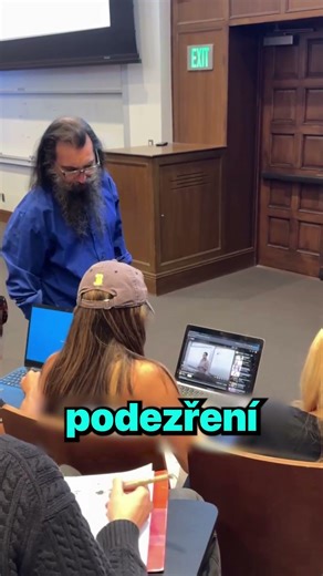 Vyhodil Ji Z Přednášky Přímo Před Všemi! 🎓😳