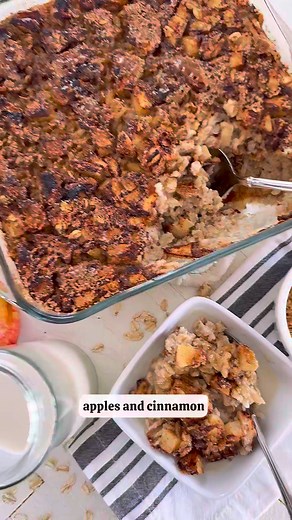 🎄🍎 Cozy, warm, and full of holiday comfort! This Baked Oatmeal with Apples and Cinnamon is like a big, comforting hug straight from the oven. Made with tender apples, hearty oats, and warm cinnamon, it’s a festive breakfast that’s nourishing, easy to prep, and perfect for busy mornings or slow weekend brunches. Enjoy it as is or add a dollop of yogurt to make it extra satisfying. RECIPE: ➡️ https://seekinggoodeats.com/baked-oatmeal-with-apples-and-cinnamon/ ✅ FOLLOW Seeking Good Eats for more 