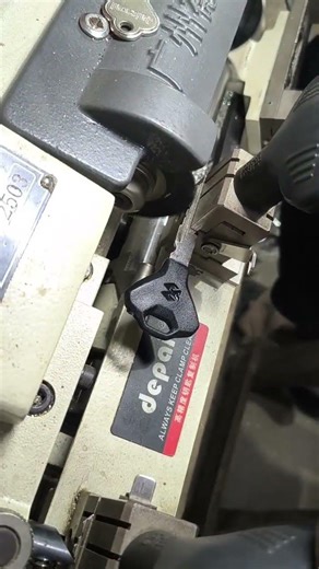 STYLISH KEY CENTRE ALL TYPES KEY MAKE HERE My Instagram I'd Key_center_0 check out I'd