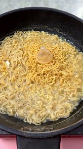 175K views · 344 reactions | Markiere deinen Mitbewohner dost 藍 #viral #couples #love #funnyvideos #funny #trendingreels #trendingreels2024 #couple | Mum mo | Facebook