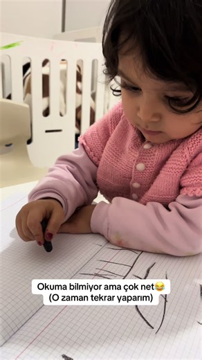 Bebeklerin Şirin Hallerine Dikkat Çekin!