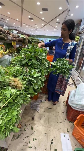 Amala Rani | Tamil Couple | Cooking + Mom Hacks on Instagram: "Minivlog #439 | Grocery shopping 🛍️ oru stress relief dhan 🥰| #mrswolften #groceryshopping #minivlogseries Coupon code : AMALA12"