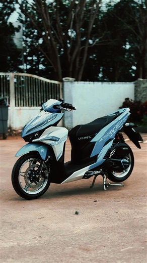 Explore the Vario 125: Features and Performance