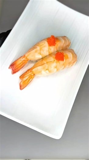 perfect ebi nigiri technique🥢👌 #sushi #sushilife #food #fypシ