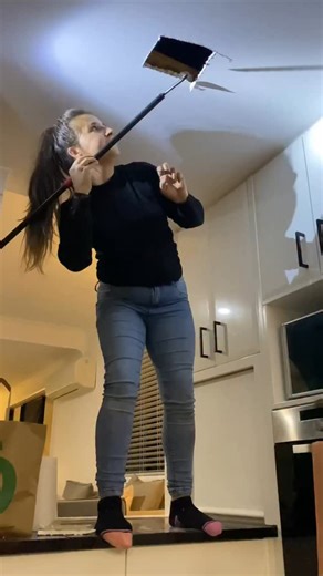 Sunshine Coast Snake Catchers 24/7 on Instagram: "Imagine trying to sleep while two male pythons are fighting in the roof above you! 🐍 In honour of Tiarnah’s birthday, we decided to post one of her most iconic Coastal Carpet Python catches of all time! This house unfortunately did not have a manhole, and the roof space was only about two feet, so this was the easiest way to get these two grumpy boys out! This video was taken during breeding season, which means these two snakes were fighting ove