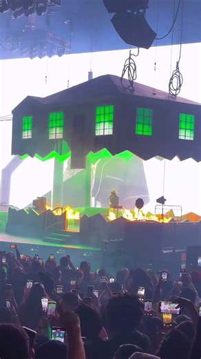 Anything to see him smile #dadlife #dad #nbayoungboy #fyp