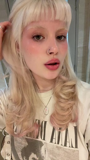 this song just reminds me of the chipettes from alvin and the chipmunks