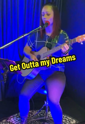 😴 Out of my dreams Get into my car 🚘 #billyocean #music #acoustic #cover #solo