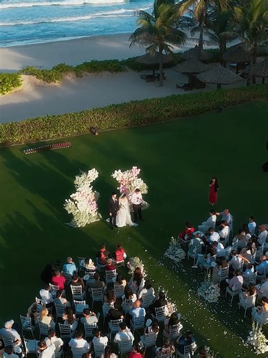 Khoảnh khắc cô dâu lần đầu xuất hiện ✨ #TeamMac #MacBridalJourney #75AI-MacMedia #StoryOfMacBride #HanhTrinhHanhPhuc #WeddingHighlight #WeddingVisual #ChuyenDongCuaKyUc #MacBridal #HauteCouture #VayCuoiDepHue #CoDauXinh #ChupAnhCuoiDepHue #PhongSuCuoiDep