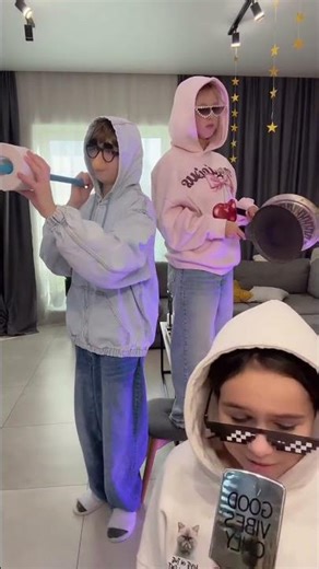 Verrückte Momente mit Musik #shorts #funny #dance #trend #viral #youtubeshorts