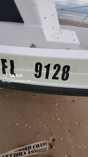 stg Florida boaters cant drive 4shit #floridaboaters #texasbeaches #immigrant #immigrants #comeonecomeall #boarders #boarderpatrol #fishtok #fishinglife #boatowners #HolidayOREOke