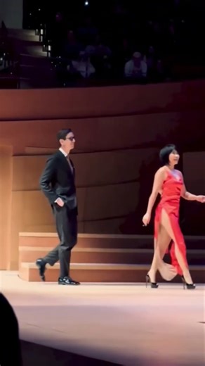 Yuja Wang *DON'T FALL OVER* on STAGE 😱🥺 #louboutins #virtuoso #pianst #recital #classical #symphony