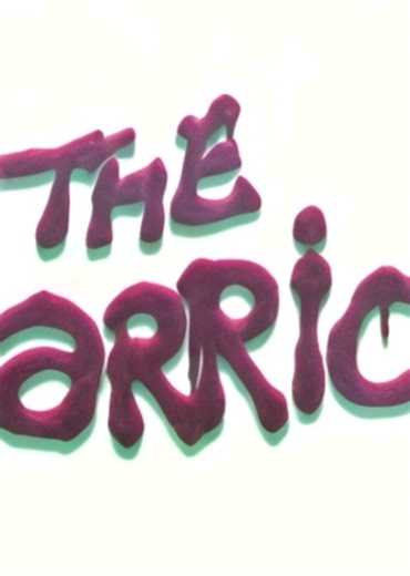 diliat liat kece juga𝗽𝗲𝗻𝗷𝗲𝗹𝗮𝘀𝗮𝗻 : Geng The Punks adalah salah satu geng jalanan dalam film The Warriors tahun 1979 dan adaptasi permainan video tahun 2005. Berikut adalah informasi tentang mereka: - Wilayah: Menguasai daerah Bowery di New York. - Pemimpin: Vance, yang dikenal selalu menggunakan sepatu roda dan seringkali tampak mengintai dengan mengerikan. - Seragam: Celana panjang jeans dengan kemeja bergaris di dalamnya. - Perilaku dan Peran: Mereka menghadiri pertemuan besar geng ya