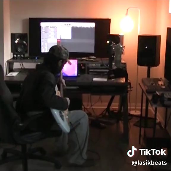 Jackboys 3? Music Producer, Beatmaking & Sampling