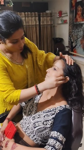 Uma's makeup studio Salon & Academy on Instagram