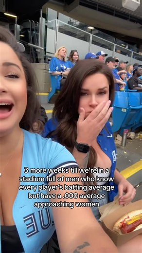 #baseballseason #torontobluejays #baseball #springtraining #hotdog_🌭 @Amanda always catching me eating