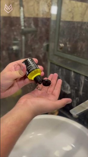 How to apply Pre-Shave Oil for a Smooth Shave? Learn with Pink Woolf