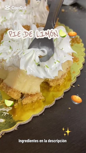 Pie de limón cremoso con base de galleta María
