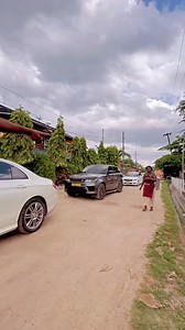 Tayari TAJIRI na MJASIRIAMALI kafika hapa @crownfmtz kuongea na vijana wenzake hasa namna ya kua na MAOKOTO ya kujikwamua kama kijana . Anaitwa @chief_godlove anafunguka sikuliza #92.1 @crownfmtz | Mwijaku