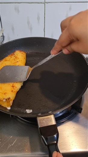 bas suji aur cheez ye sabka favorite nasta #shortsfeed #breakfast #trending #sujirecipe