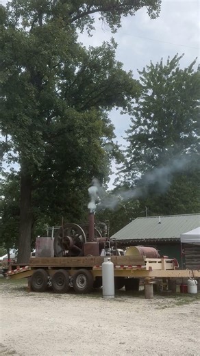 Engine at Tri-State Gas Engine and Tractor Show
