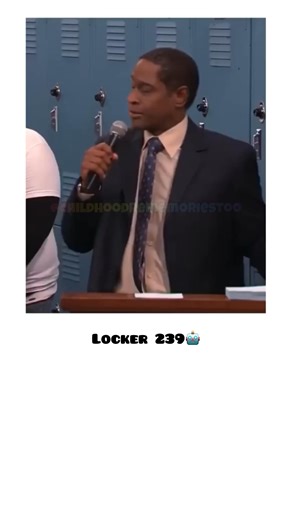 Muffin🍣 on Instagram: "iCarly is a popular teen sitcom that follows Carly Shay, a creative and kind-hearted teenager who unexpectedly becomes an internet sensation after launching her own web show. Alongside her quirky best friends Sam Puckett and Freddie Benson, Carly produces hilarious online content filled with skits, jokes, and random challenges. The show captures the fun and chaos of early internet culture, highlighting how creativity and friendship can turn simple ideas into something vir