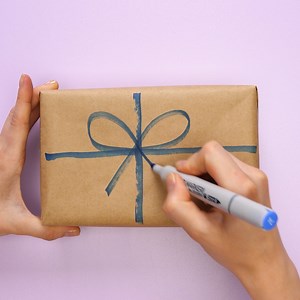 4.6M views · 6.1K reactions | Check out these genius gift wrap ideas.  bit.ly/2XnhQTg | 5-Minute Crafts | Facebook