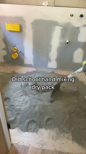 Hand mix dry pack screed #bathroom #tile #fyp #howto #diy