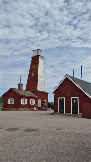 Bönan Harbor: Swedish Coastal Serenity 🇸🇪